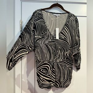 NWT Trina Turk Cloud Nine Batwing Top - size M